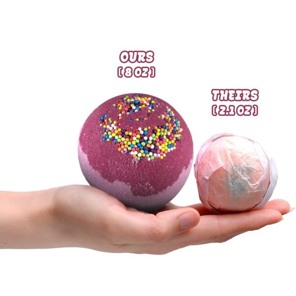 Jewelry Bath Bomb with Flamingo Necklace Inside - Image 4