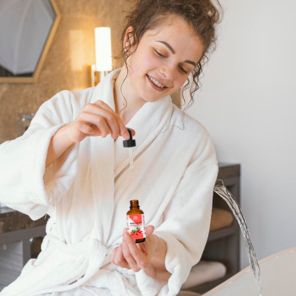 Rosehip Seed Oil - Image 4