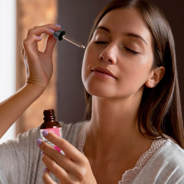 Hyaluronic Acid Serum with Rose Water - Image 4